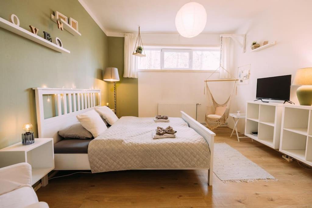 Cozy Inklusive Free Parking Ferienhaus